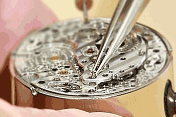 青岛劳力士不转了去哪里维修