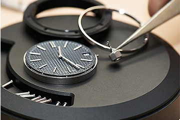 青岛劳力士间金表带维修