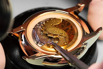 青岛劳力士表走快官方售后维修