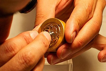 青岛劳力士手表在那里官方售后维修